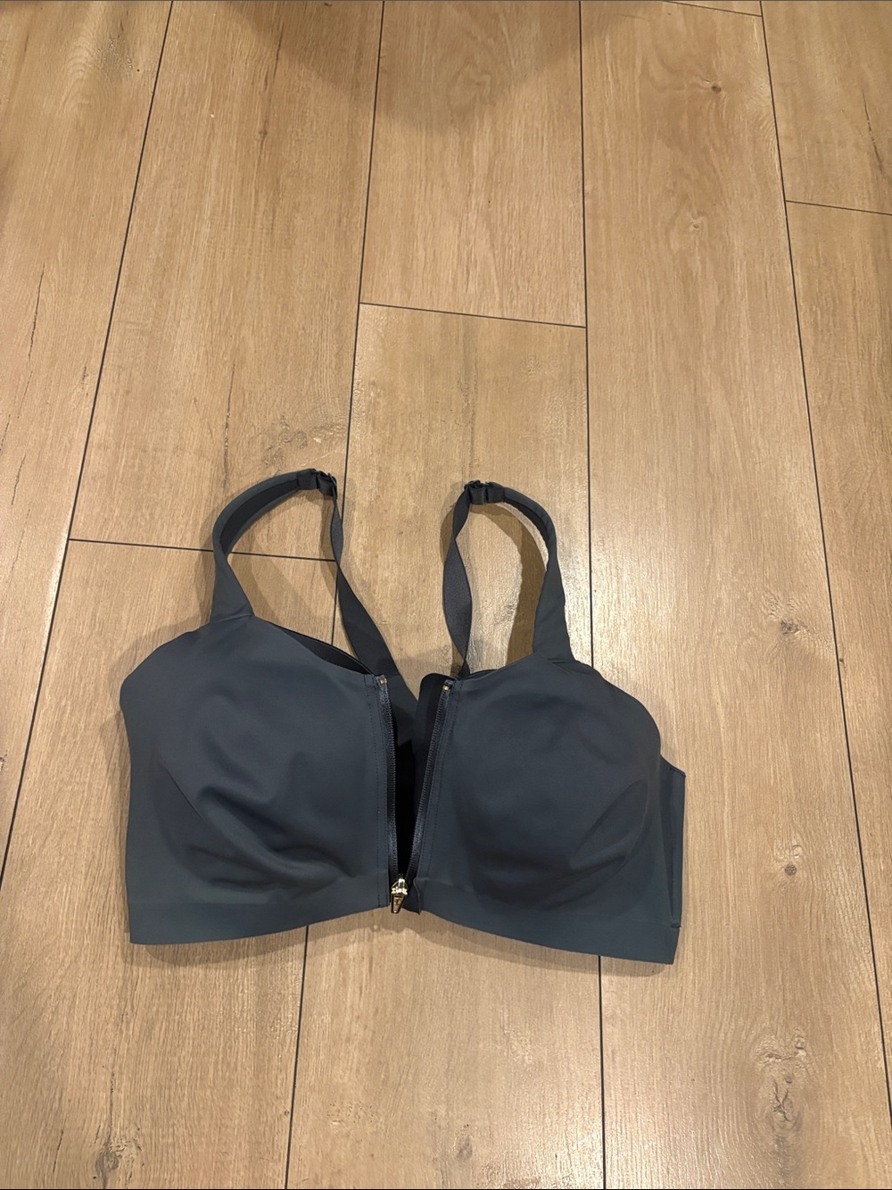 Victoria’s Secret Sports Bra Size 36DDD